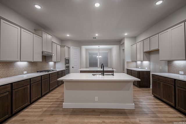 102 Kari Drive, Castroville, TX 78009