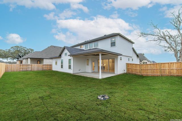 102 Kari Drive, Castroville, TX 78009