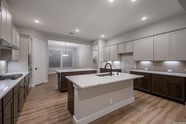 102 Kari Drive, Castroville, TX 78009