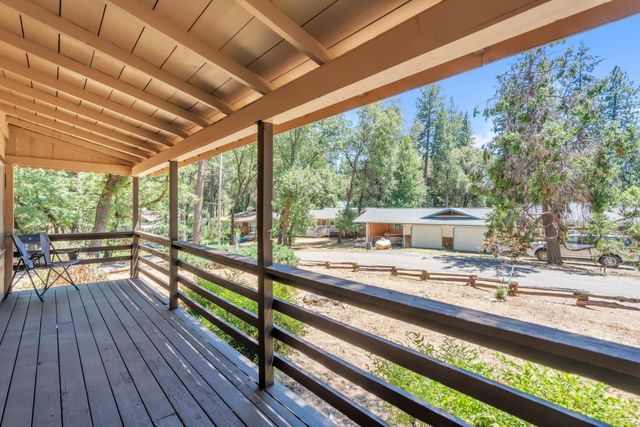19481 Murphy Rd, Pine Grove, CA 95665