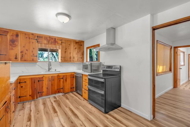 19481 Murphy Rd, Pine Grove, CA 95665