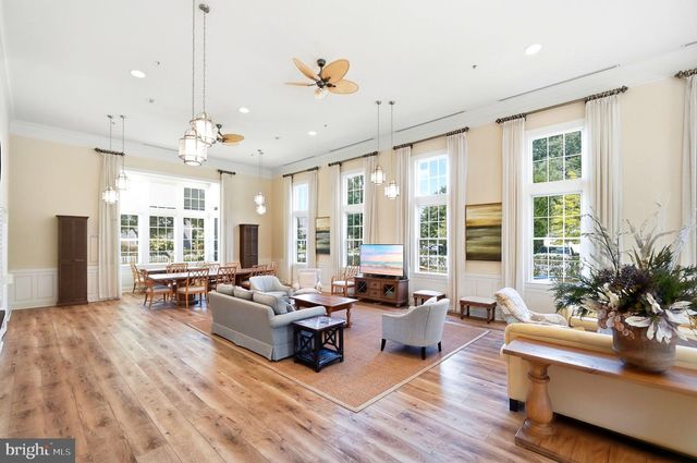8095 N FORK BLVD, Easton, MD 21601