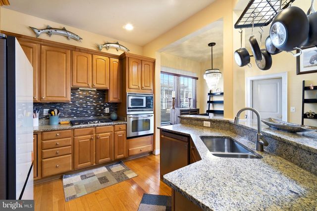 8095 N FORK BLVD, Easton, MD 21601