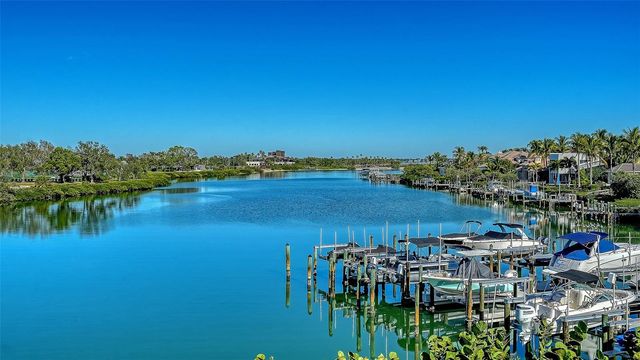 225 SANDS POINT ROAD 7205, Longboat Key, FL 34228