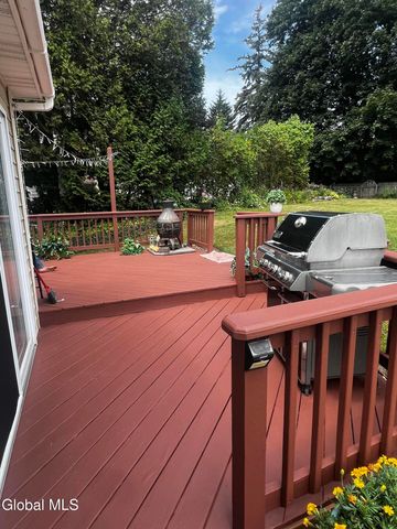 107 E Montgomery Street, Johnstown, NY 12095