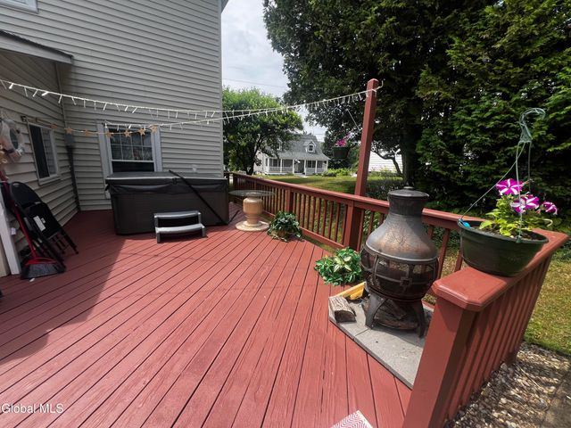 107 E Montgomery Street, Johnstown, NY 12095