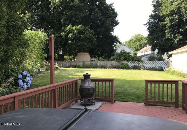 107 E Montgomery Street, Johnstown, NY 12095