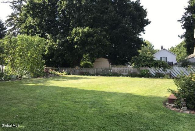 107 E Montgomery Street, Johnstown, NY 12095