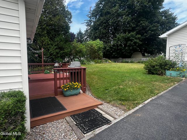 107 E Montgomery Street, Johnstown, NY 12095