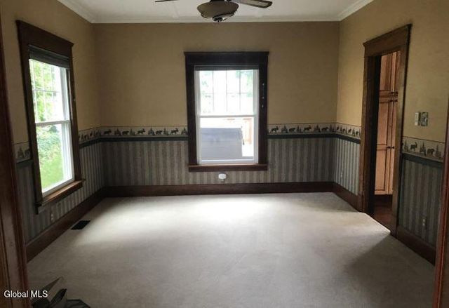 107 E Montgomery Street, Johnstown, NY 12095