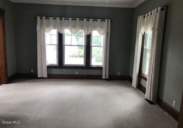 107 E Montgomery Street, Johnstown, NY 12095