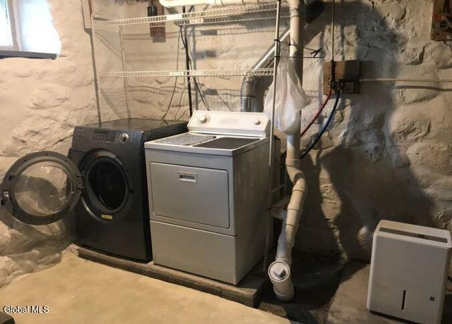 107 E Montgomery Street, Johnstown, NY 12095