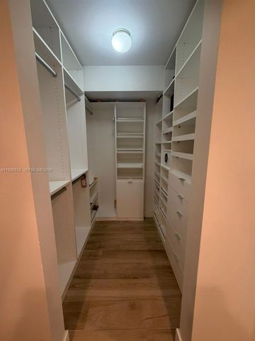 1925 Brickell Ave 2003, Miami, FL 33129