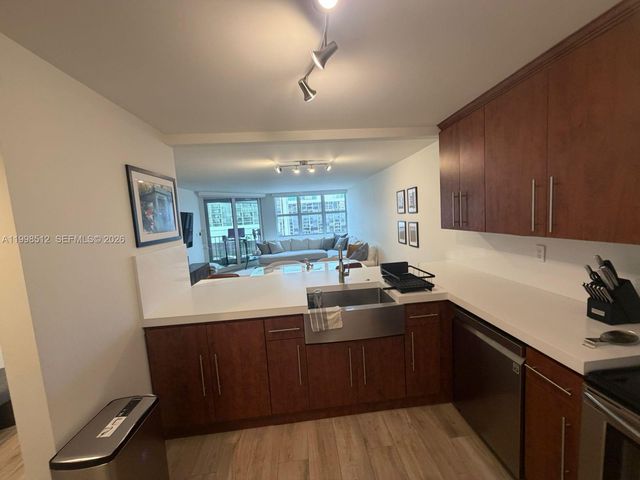 1925 Brickell Ave 2003, Miami, FL 33129