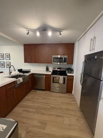 1925 Brickell Ave 2003, Miami, FL 33129