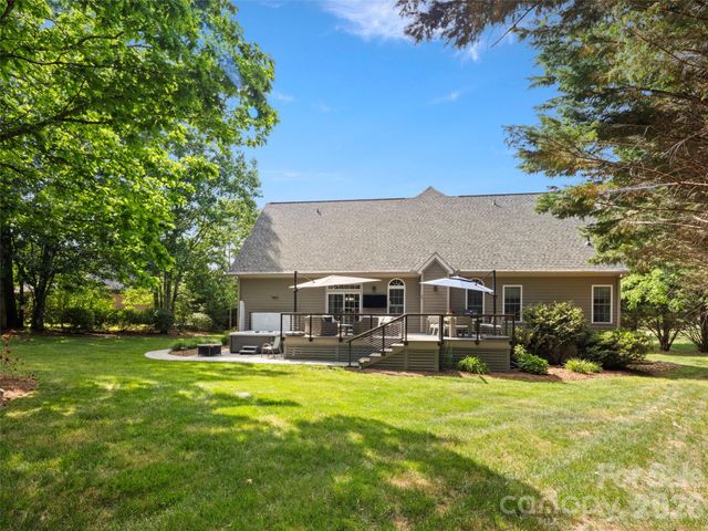 47 Drakes Meadow Lane, Arden, NC 28704