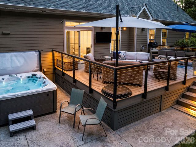 47 Drakes Meadow Lane, Arden, NC 28704