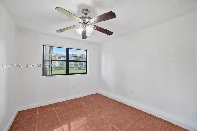 7155 NW 179th St 108, Hialeah, FL 33015