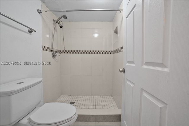 7155 NW 179th St 108, Hialeah, FL 33015