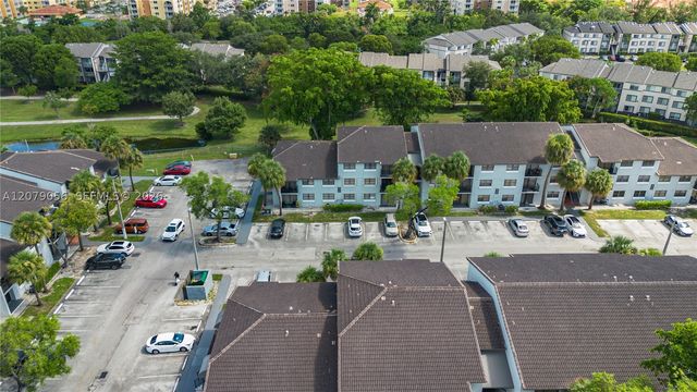 7155 NW 179th St 108, Hialeah, FL 33015