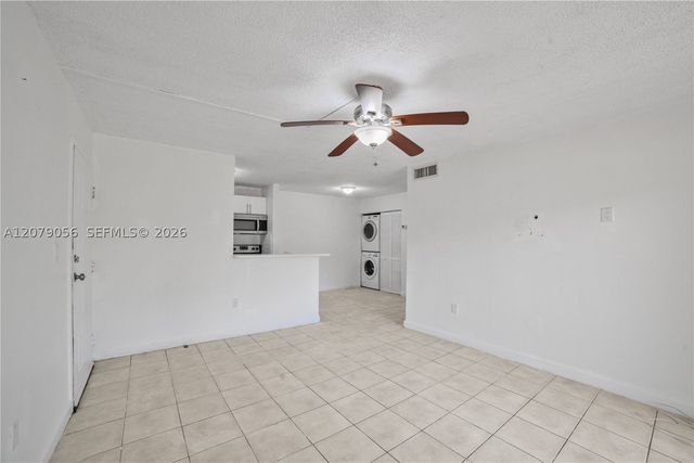 7155 NW 179th St 108, Hialeah, FL 33015