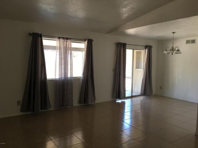 2813 N Evergreen Street, Chandler, AZ 85225