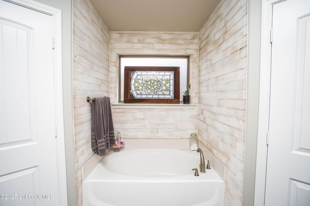 6942 37th Street, Lubbock, TX 79407