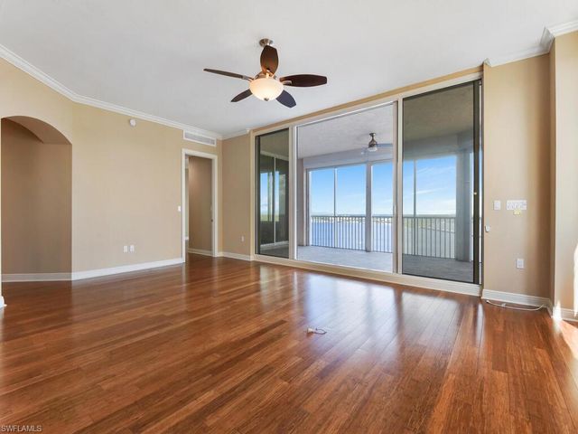 2104 W 1st ST 2304, Fort Myers, FL 33901