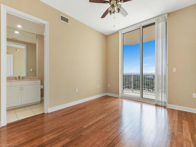 2104 W 1st ST 2304, Fort Myers, FL 33901