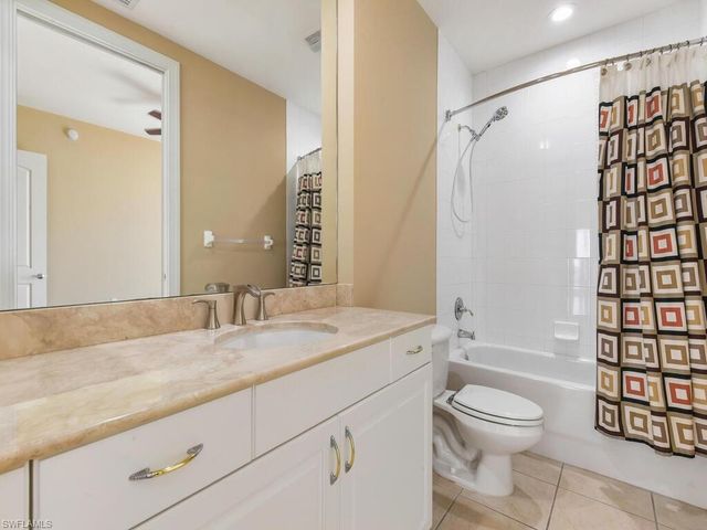 2104 W 1st ST 2304, Fort Myers, FL 33901