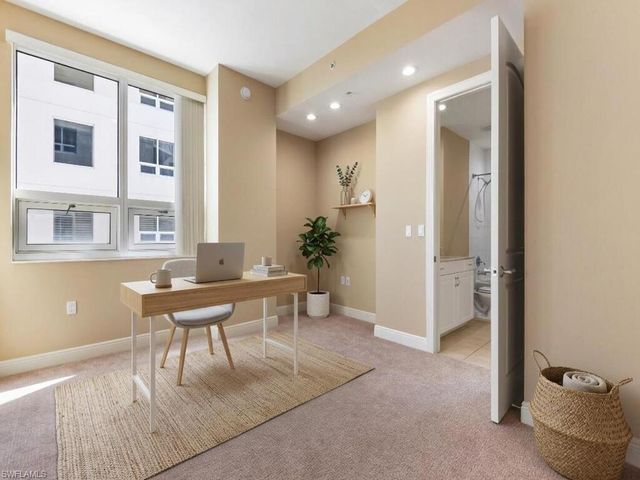 2104 W 1st ST 2304, Fort Myers, FL 33901