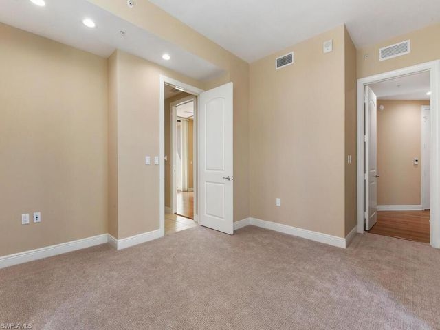 2104 W 1st ST 2304, Fort Myers, FL 33901