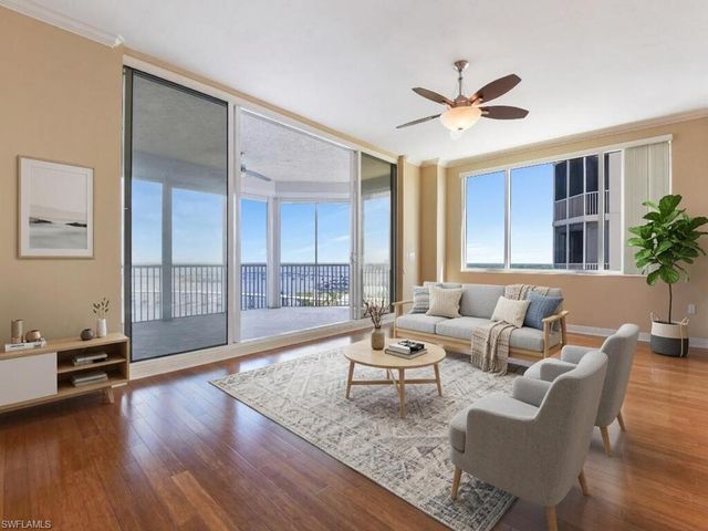 2104 W 1st ST 2304, Fort Myers, FL 33901