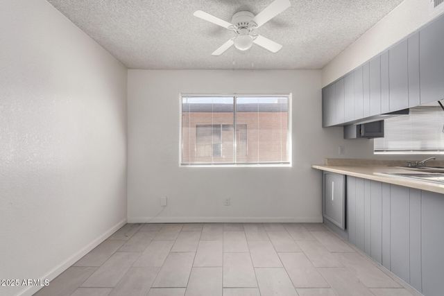 615 N ARROWHEAD Drive Apt 3, Chandler, AZ 85224