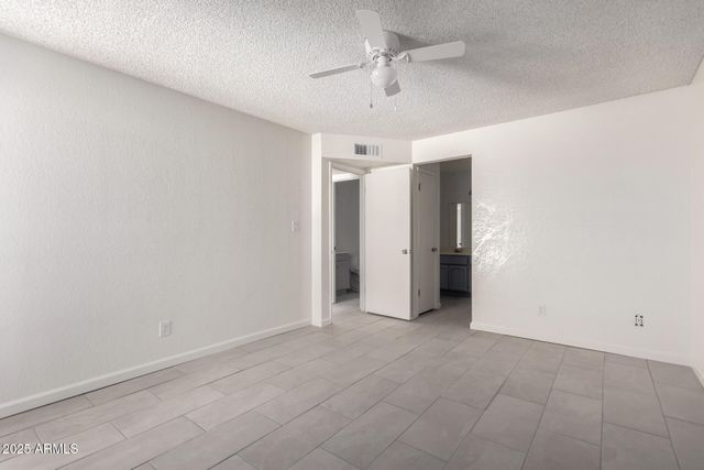 615 N ARROWHEAD Drive Apt 3, Chandler, AZ 85224