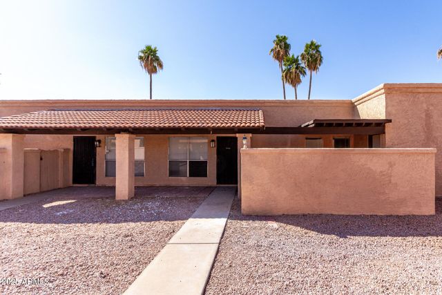 615 N ARROWHEAD Drive Apt 3, Chandler, AZ 85224