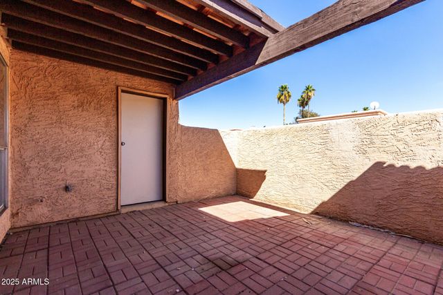 615 N ARROWHEAD Drive Apt 3, Chandler, AZ 85224