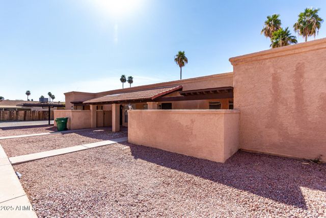 615 N ARROWHEAD Drive Apt 3, Chandler, AZ 85224