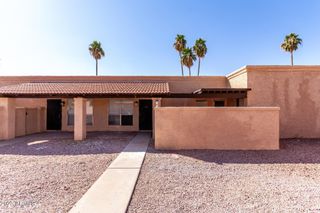 615 N ARROWHEAD Drive Apt 3, Chandler, AZ 85224