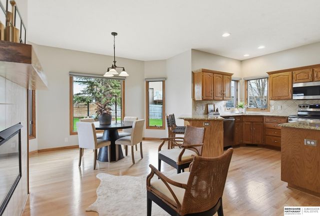 15217 Corby Street, Omaha, NE 68116