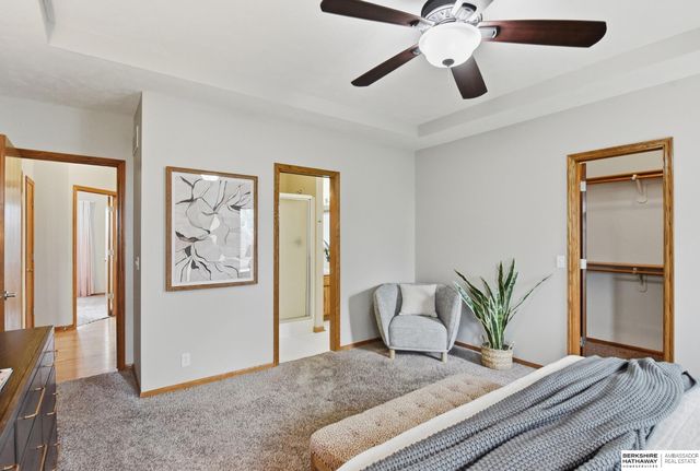 15217 Corby Street, Omaha, NE 68116