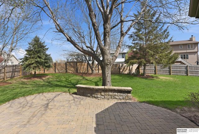 15217 Corby Street, Omaha, NE 68116