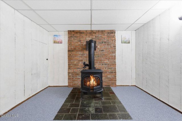 177 Nutwood Avenue, Colonie, NY 12304