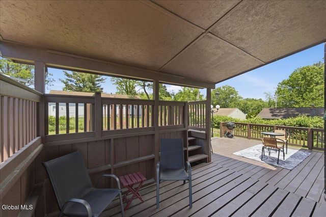 177 Nutwood Avenue, Colonie, NY 12304