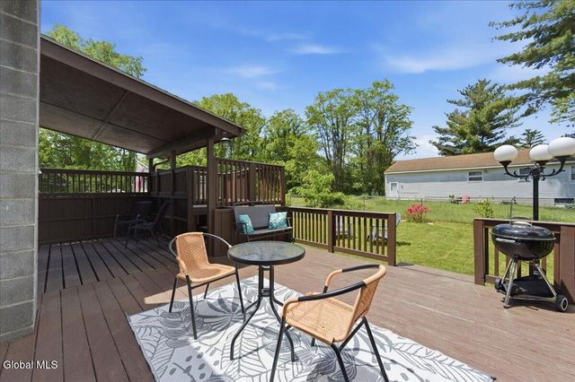177 Nutwood Avenue, Colonie, NY 12304