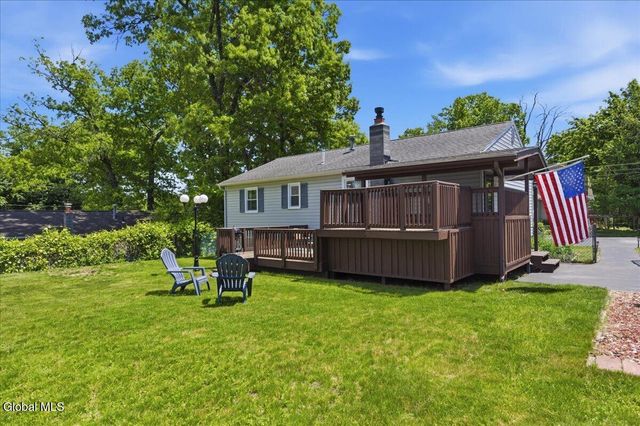 177 Nutwood Avenue, Colonie, NY 12304
