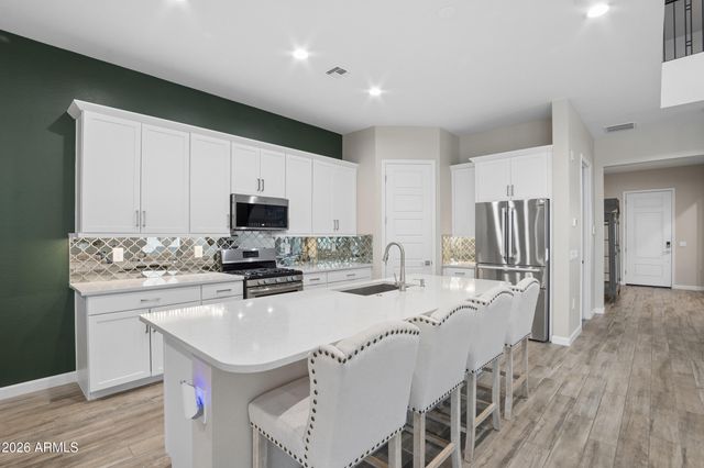 10302 W DEANNA Drive, Peoria, AZ 85382