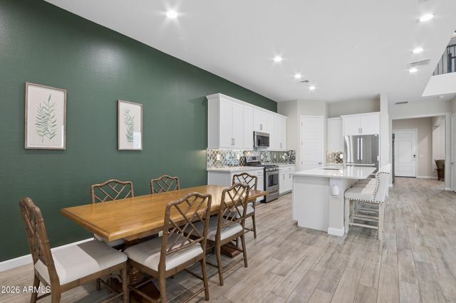 10302 W DEANNA Drive, Peoria, AZ 85382