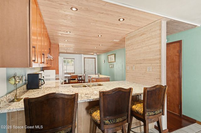 2880 S Atlantic Avenue 202, Cocoa Beach, FL 32931