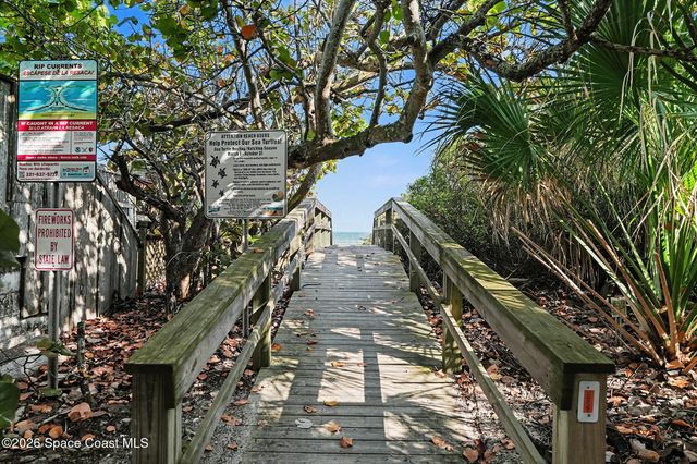 2880 S Atlantic Avenue 202, Cocoa Beach, FL 32931